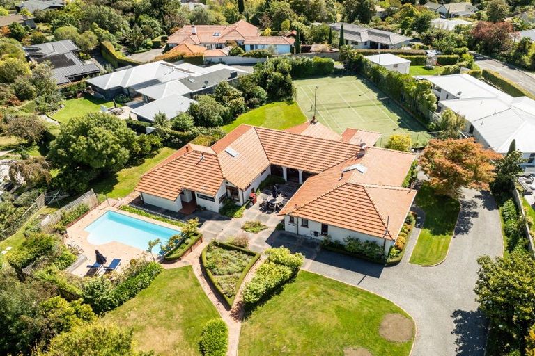 Photo of property in 35 Greenwood Road, Havelock North, 4130