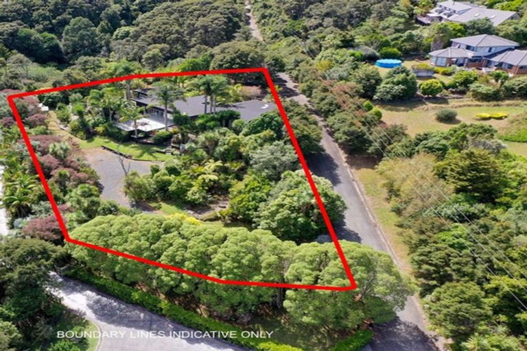 Photo of property in 269 Kaipara Road, Papakura, 2582