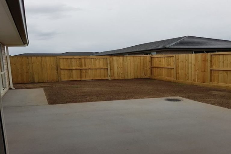 Photo of property in 9 Te Wharo Drive, Papamoa, 3118