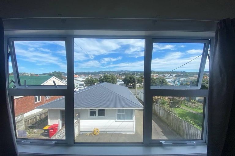 Photo of property in 2/72b Ira Street, Miramar, Wellington, 6022