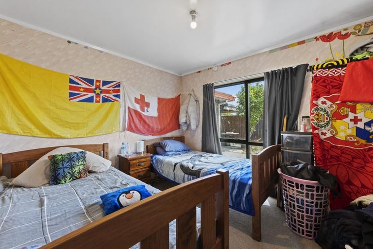 Photo of property in 32 Trimdon Street, Randwick Park, Auckland, 2105