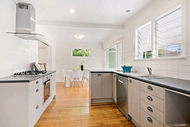 Photo of property in 51 Dominion Street, Takapuna, Auckland, 0622