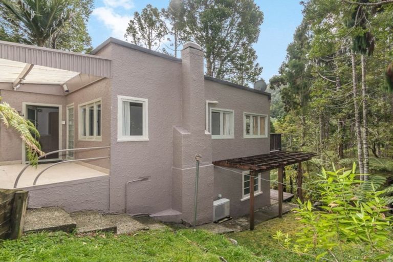 Photo of property in 49 Whatipu Road, Huia, Auckland, 0604