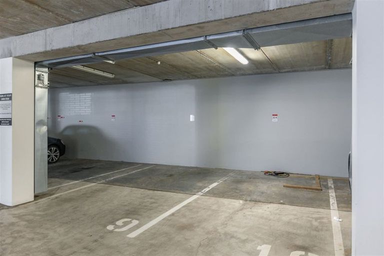 Photo of property in Oxleys Rock Apartments, 304/6 London Quay, Picton, 7220