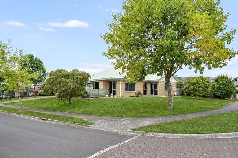 Photo of property in 2 Dingwall Court, Rototuna, Hamilton, 3210
