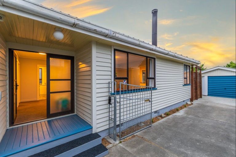 Photo of property in 96 Estuary Road, South New Brighton, Christchurch, 8062