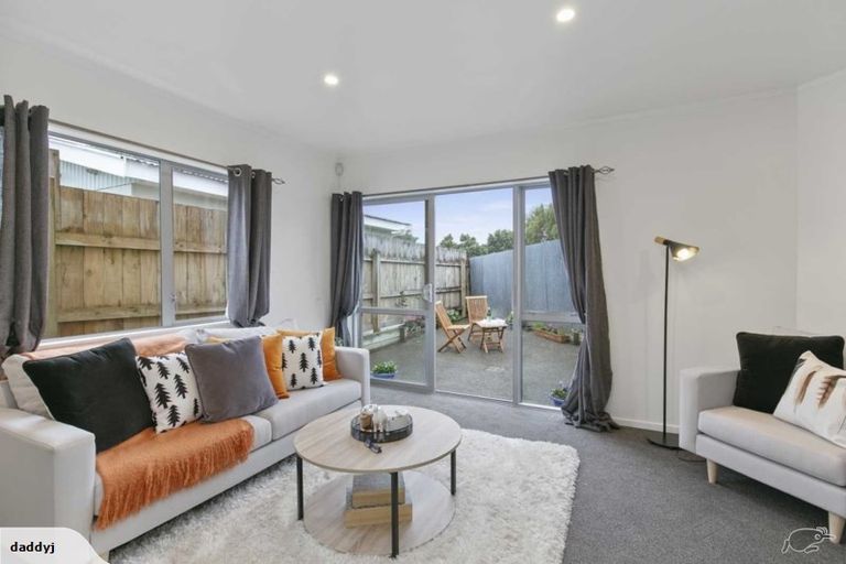 Photo of property in 54a Strathavon Road, Miramar, Wellington, 6022