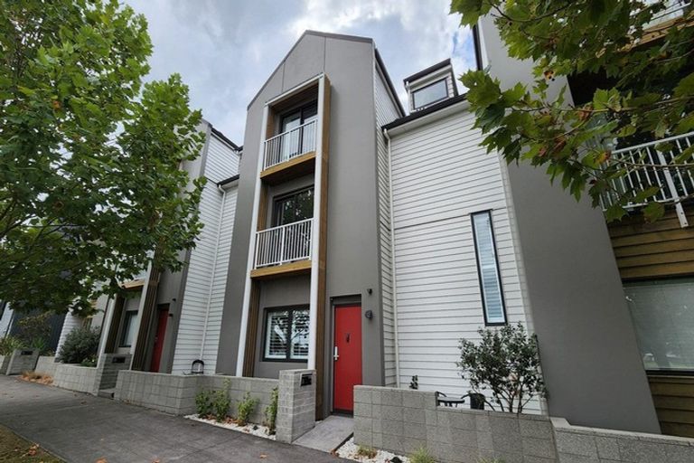 Photo of property in 30 Squadron Drive, Hobsonville, Auckland, 0616