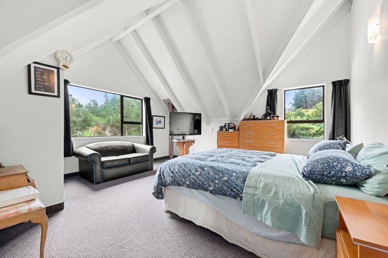 Photo of property in 65 Cottle Park Drive, Normandale, Lower Hutt, 5010