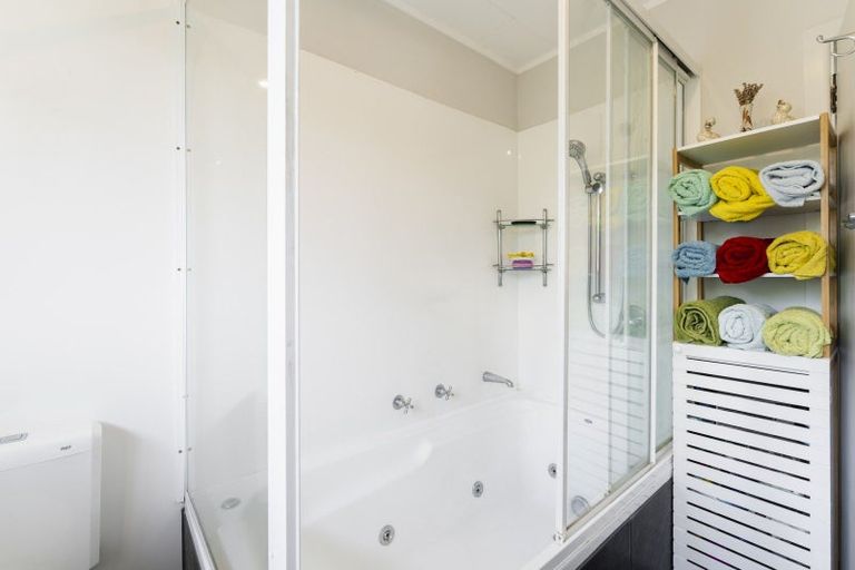 Photo of property in 290 Main South Road, Green Island, Dunedin, 9018