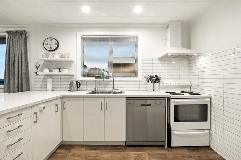 Photo of property in 8 Strode Street, Halfway Bush, Dunedin, 9010