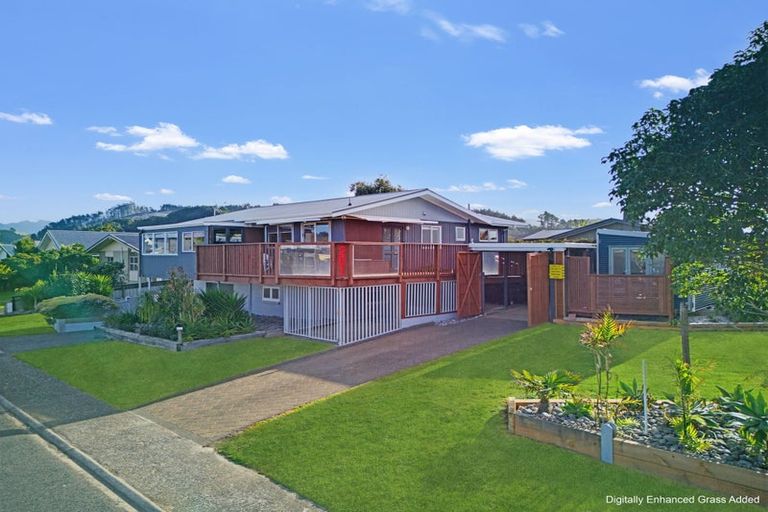 Photo of property in 201 Chartwell Avenue, Whangamata, 3620
