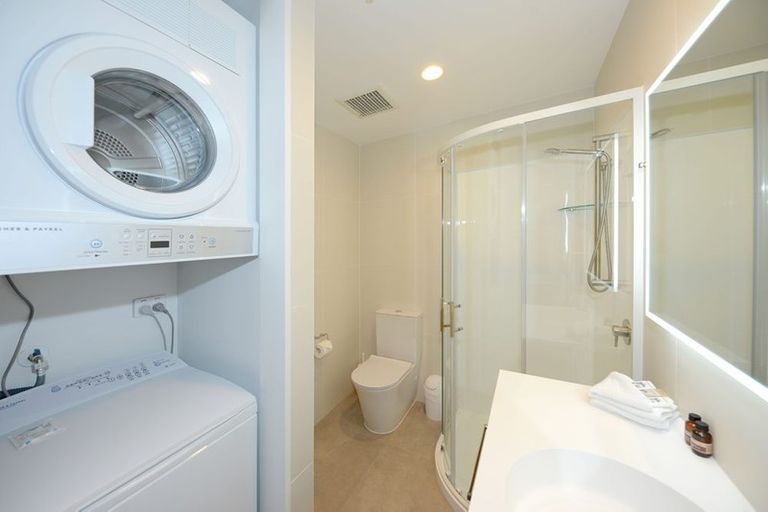 Photo of property in West Fitzroy, 5d/66 Armagh Street, Christchurch Central, Christchurch, 8013