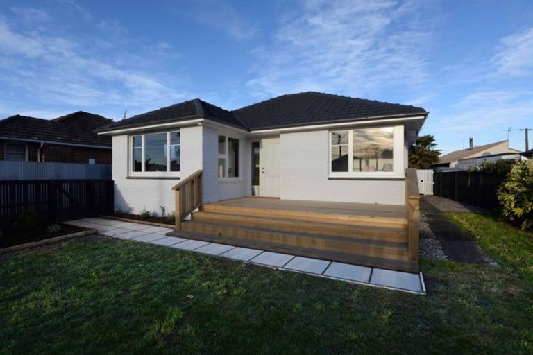 Photo of property in 290 Westminster Street, Mairehau, Christchurch, 8013