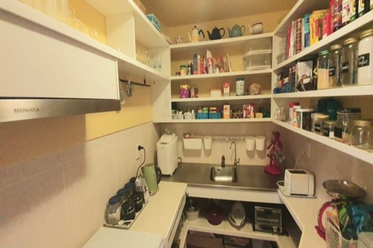 Photo of property in 10 Courtenay Place, Owhata, Rotorua, 3010