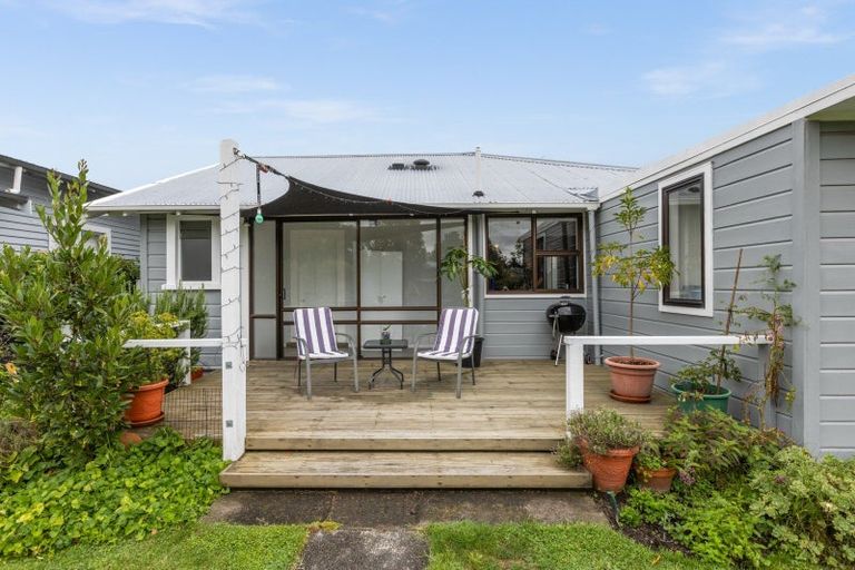 Photo of property in 82 Vigor Brown Street, Napier South, Napier, 4110