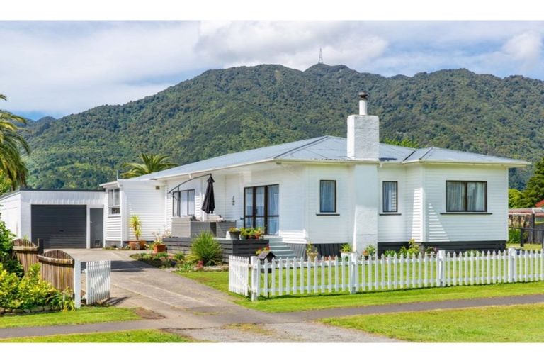 Photo of property in 86 Stanley Avenue, Te Aroha, 3320