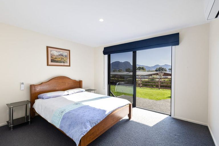 Photo of property in 5 Mcdonald Place, Collingwood, 7073