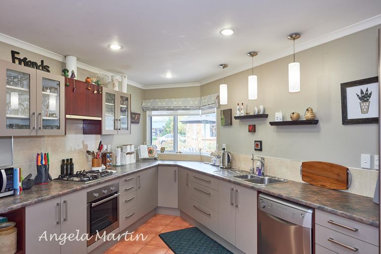 Photo of property in 4 Barnes Court, Roslyn, Palmerston North, 4414