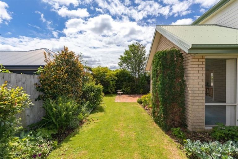 Photo of property in 147 Blighs Road, Strowan, Christchurch, 8052