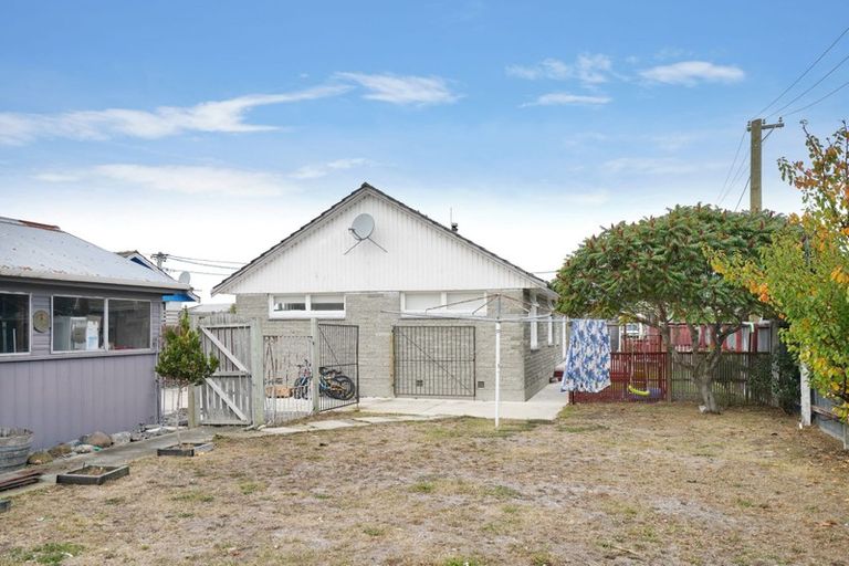 Photo of property in 11 Esk Place, Aranui, Christchurch, 8061