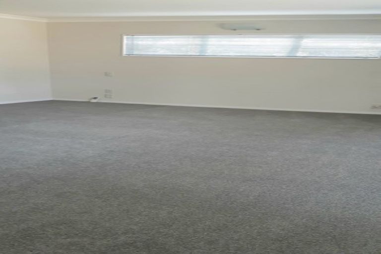 Photo of property in 46 Tauhinu Road, Greenhithe, Auckland, 0632