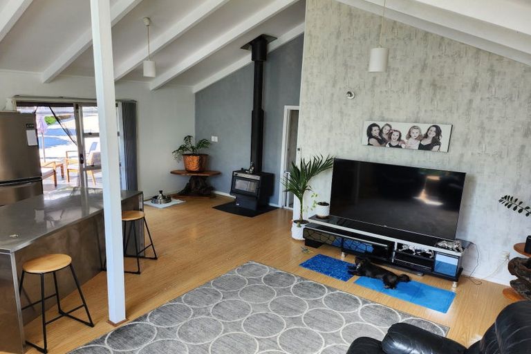 Photo of property in 42 Mcentee Road, Waitakere, Auckland, 0816