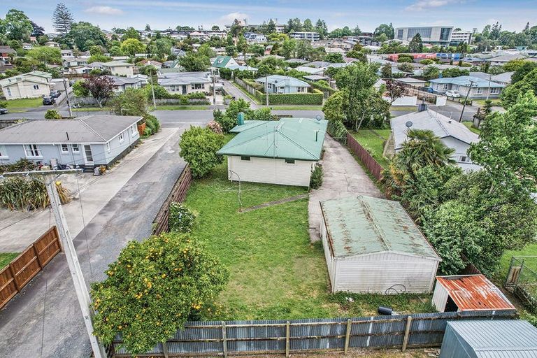 Photo of property in 32 Carrington Avenue, Hillcrest, Hamilton, 3216