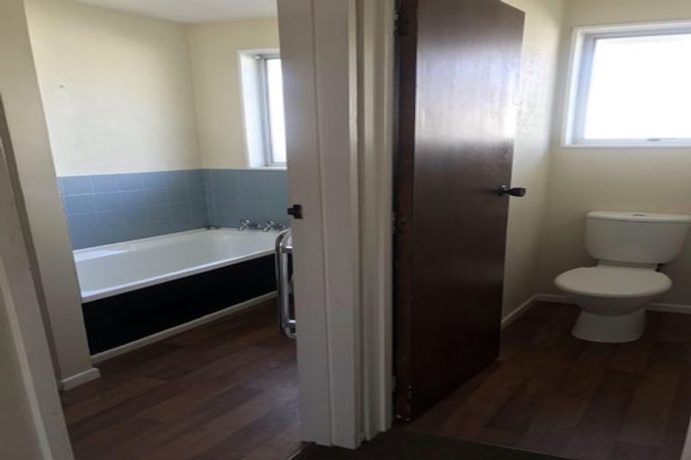 Photo of property in 2/12 Glen Place, Parklands, Christchurch, 8083