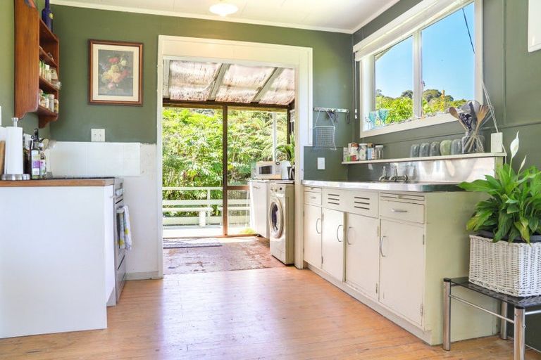 Photo of property in 7 Irishtown Road, Kuaotunu, Whitianga, 3592