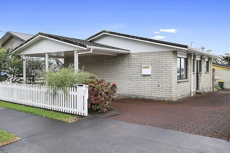 Photo of property in 73a Pendarves Street, New Plymouth, 4310