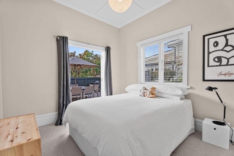 Photo of property in 1/2 Tennyson Street, Northcote Point, Auckland, 0627