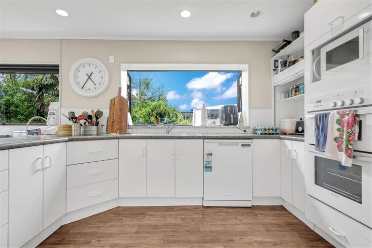 Photo of property in 57 George Crescent, Buckland, Pukekohe, 2677