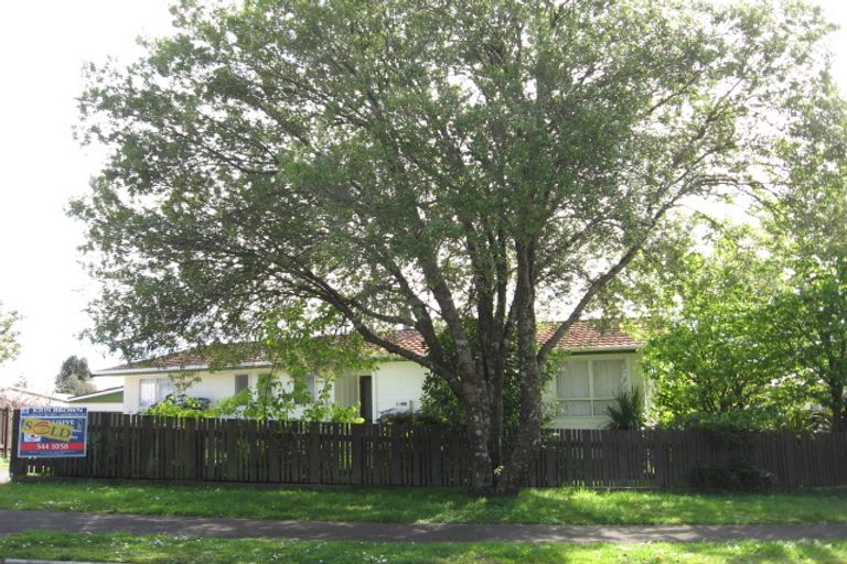 Photo of property in 18 Dingadee Street, Welcome Bay, Tauranga, 3112