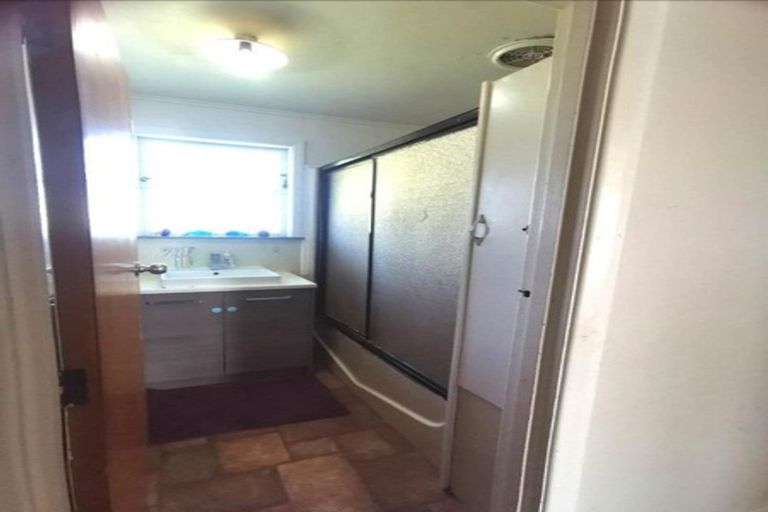 Photo of property in 21 Mcannalley Street, Manurewa East, Auckland, 2102