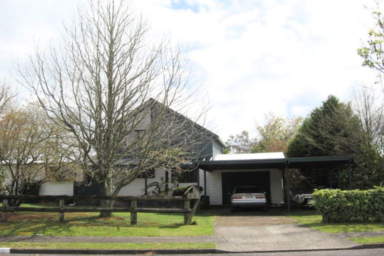 Photo of property in 5 Taurus Place, Kawaha Point, Rotorua, 3010