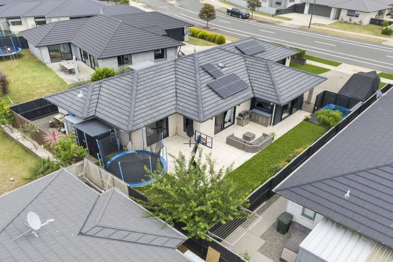 Photo of property in 7 Livingstone Drive, Papamoa Beach, Papamoa, 3118