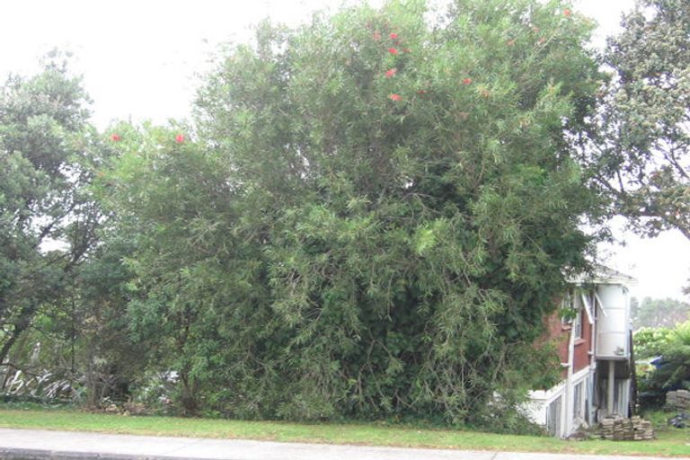 Photo of property in 52 Colwill Road, Massey, Auckland, 0614