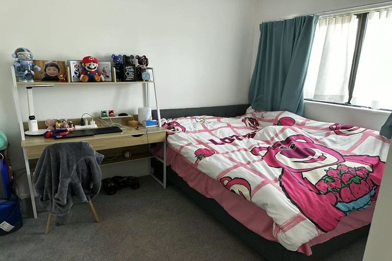 Photo of property in 113c Sycamore Drive, Sunnynook, Auckland, 0620