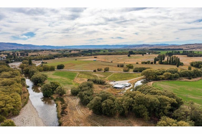 Photo of property in 86 Ida Valley-omakau Road, Ophir, Omakau, 9393