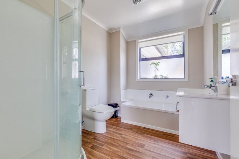 Photo of property in 24 Pitt Street, Pahiatua, 4910