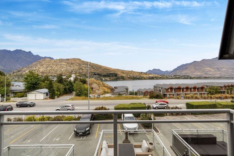Photo of property in Remarkables Apartments, 12/658 Frankton Road, Queenstown, 9300