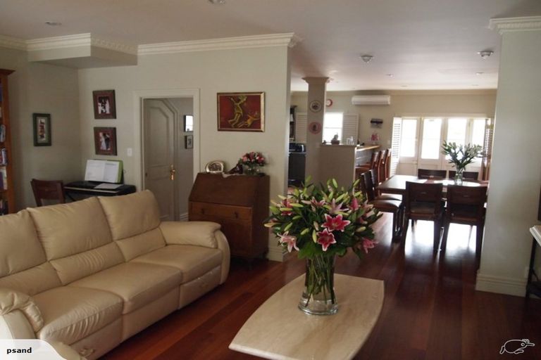 Photo of property in 1j George Street, Newmarket, Auckland, 1023