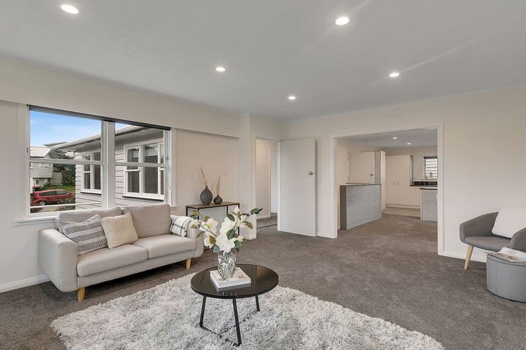 Photo of property in 48 Ernest Street, Ranui, Porirua, 5024