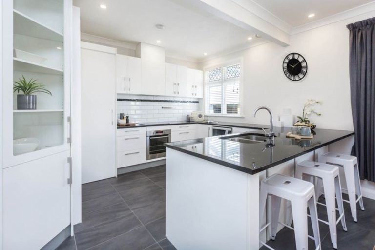 Photo of property in 1/50 King Street, Ebdentown, Upper Hutt, 5018