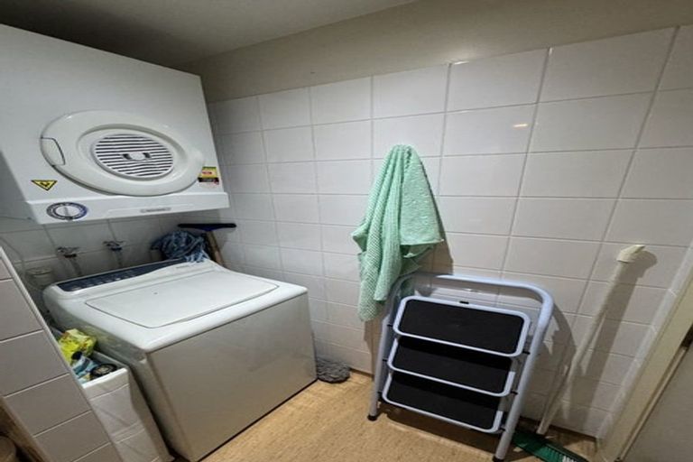 Photo of property in Kelvin House, 2f/16 The Terrace, Wellington Central, Wellington, 6011