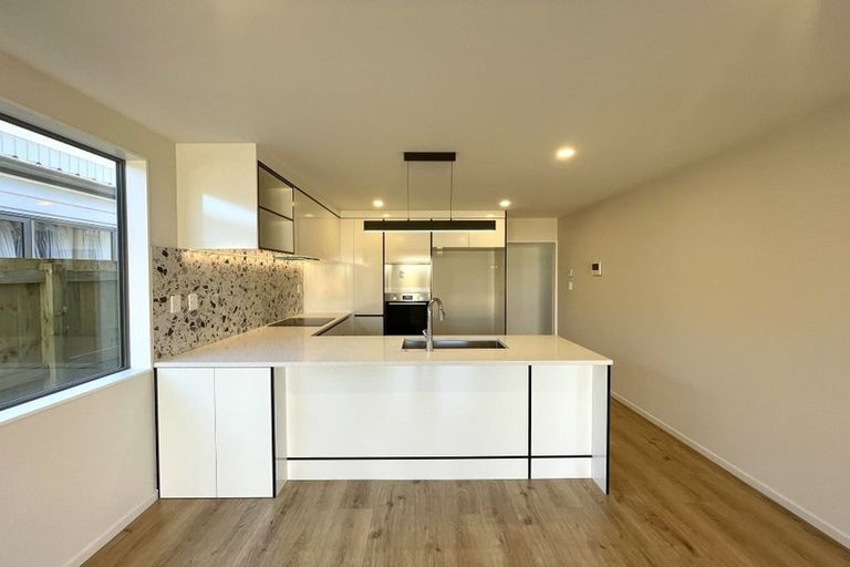 Photo of property in 30 Benchmark Drive, Massey, Auckland, 0614