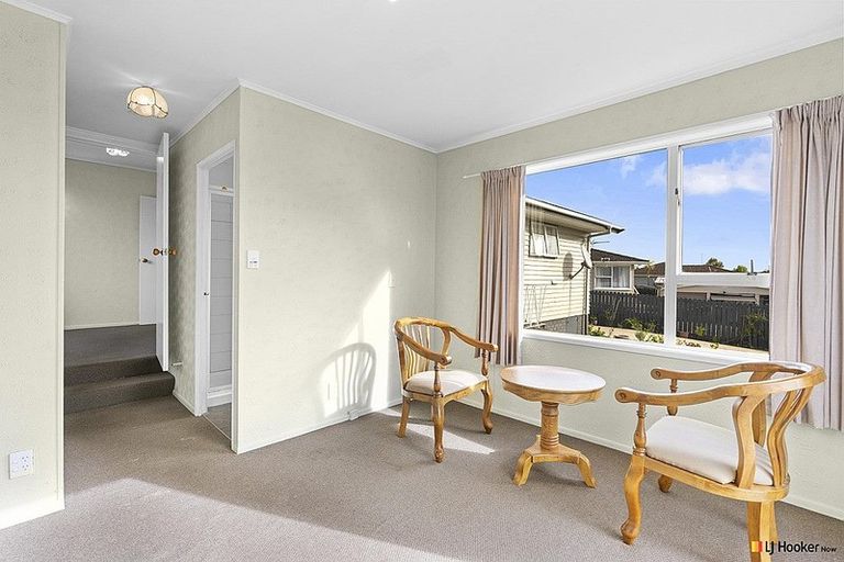 Photo of property in 52 Hobart Crescent, Wattle Downs, Auckland, 2103