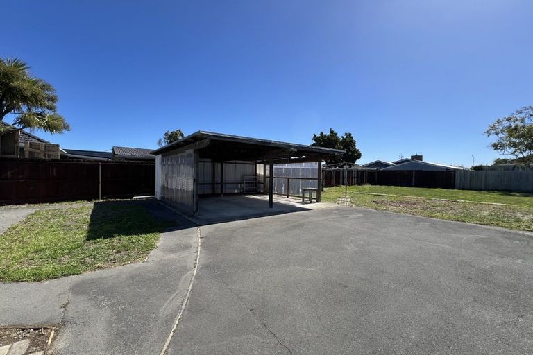 Photo of property in 172 Springs Road, Hornby, Christchurch, 8042