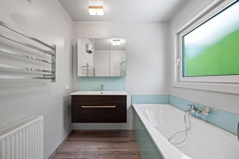 Photo of property in 160 Dyers Pass Road, Cashmere, Christchurch, 8022